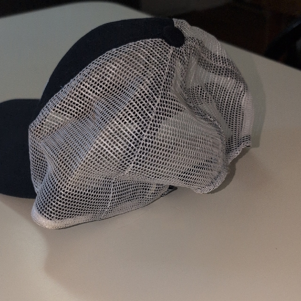 YETI Black and White Trucker Hat - Picture 6 of 6